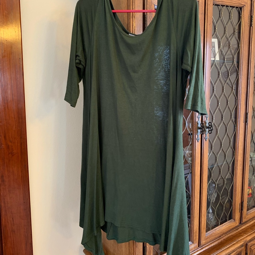 Green short dress